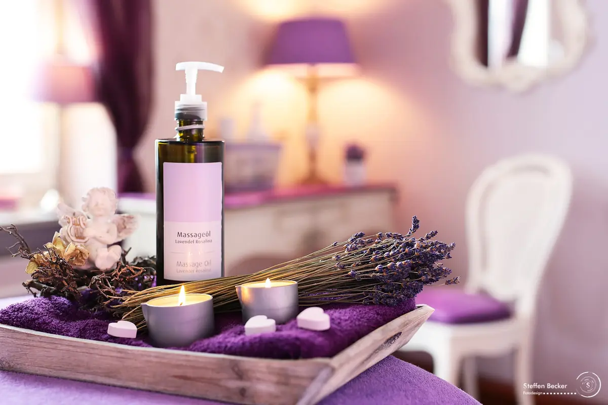 Lavendel und Massageöl
